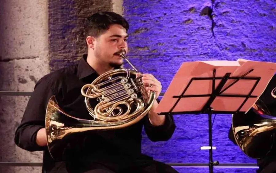 come è morto, padre, madre, Sanremo 2024