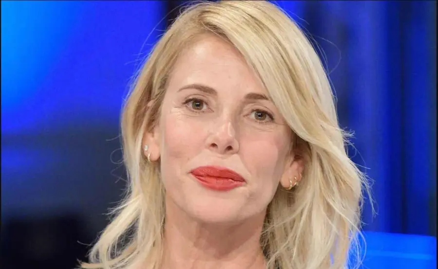 Alessia Marcuzzi, chi è: età, vita privata e carriera, ruolo a Sanremo