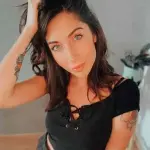 età, laurea, marito, Cina, Instagram, Elisa True Crime