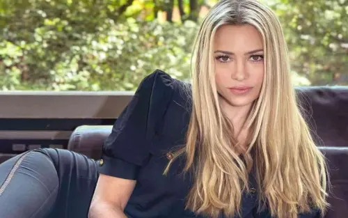 Martina Stella: separazione, marito, età, figlia, Instagram