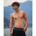 George Ciupilan: età, La Caserma, fisico, Instagram, alcool, fidanzata