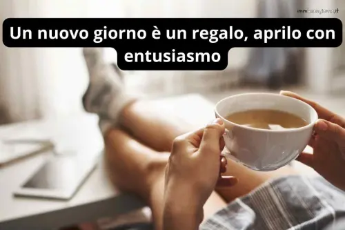 frasi e gif per WhatsApp, Facebook e Instagram