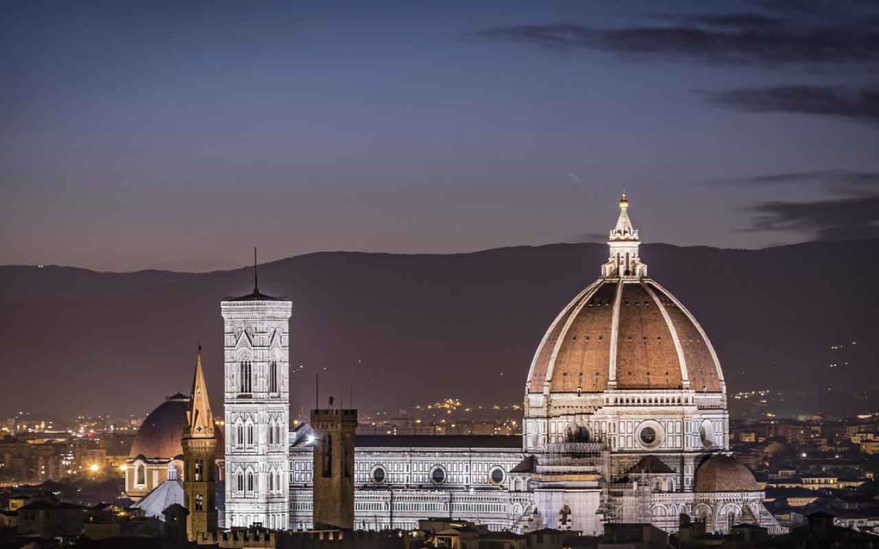 Firenze, tutto quello che devi sapere: cosa vedere, cosa mangiare, dove dormire e i migliori hotel e B&B