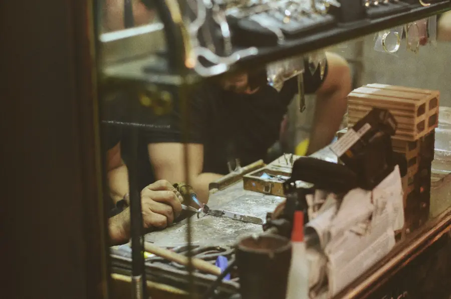 Artigianato toscano: pelle, ceramica e tradizione