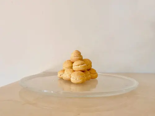 Ricetta Bignè: Tecnica e Proporzioni per la Pasta Choux