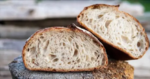 Mangiare tanto pane ogni giorno a quali conseguenze può portare? Ecco la risposta