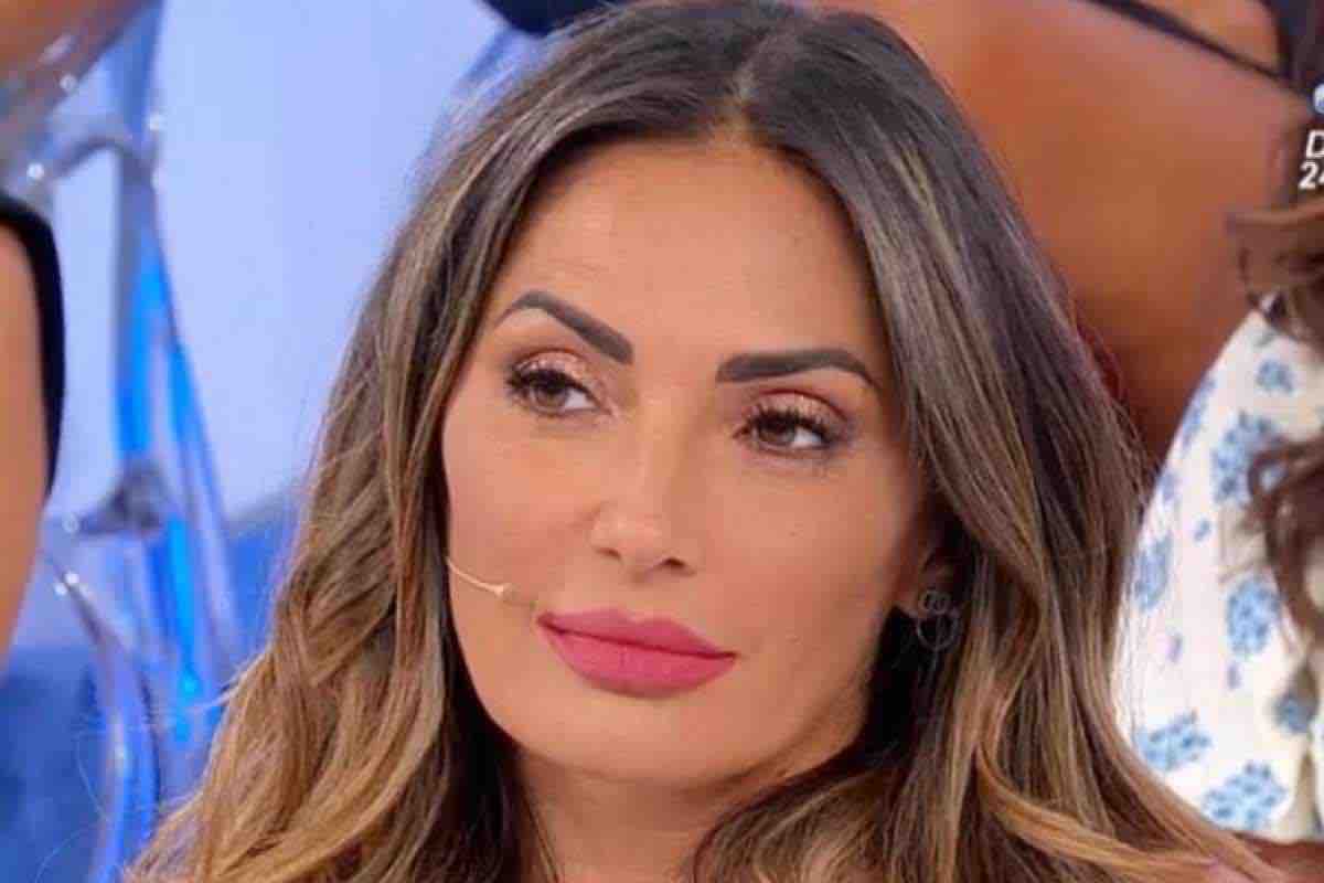 Anticipazioni Uomini e Donne 4 Marzo 2024: Ernesto chiude definitivamente...