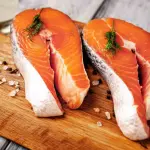 Salmone: ecco cosa succede se lo si mangia tutti i giorni