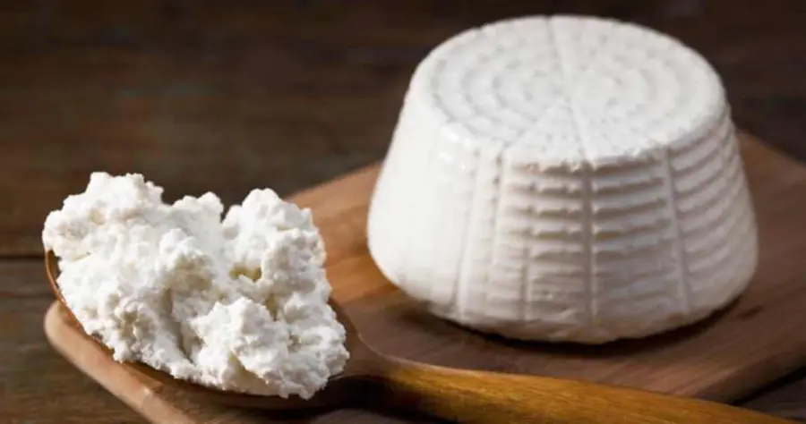 Colesterolo alto e ricotta: ecco cosa può succedere
